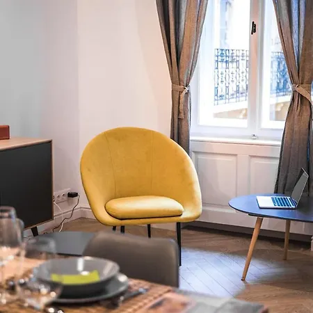 Iranyi - Flat In The Heart Of Downtown Βουδαπέστη