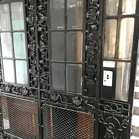 Διαμέρισμα Iranyi - Flat In The Heart Of Downtown *